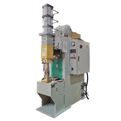 Máquina de solda por descarga de capacitor